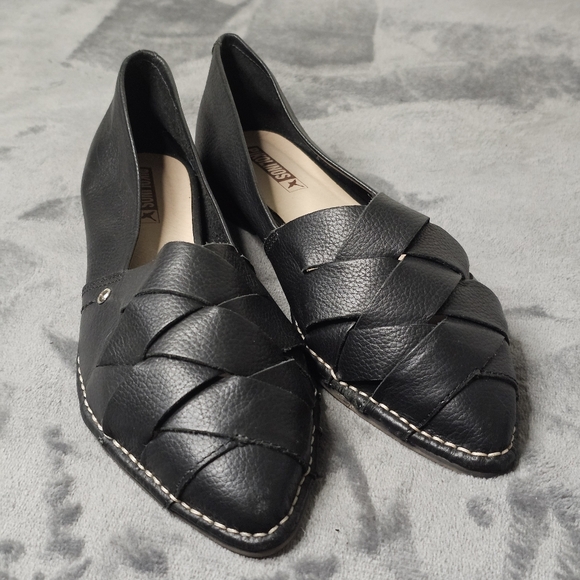 PIKOLINOS Black Leather Loafers - Picture 1 of 9